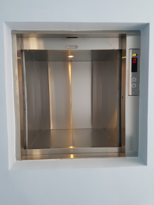 Thang máy tải thực phẩm 01